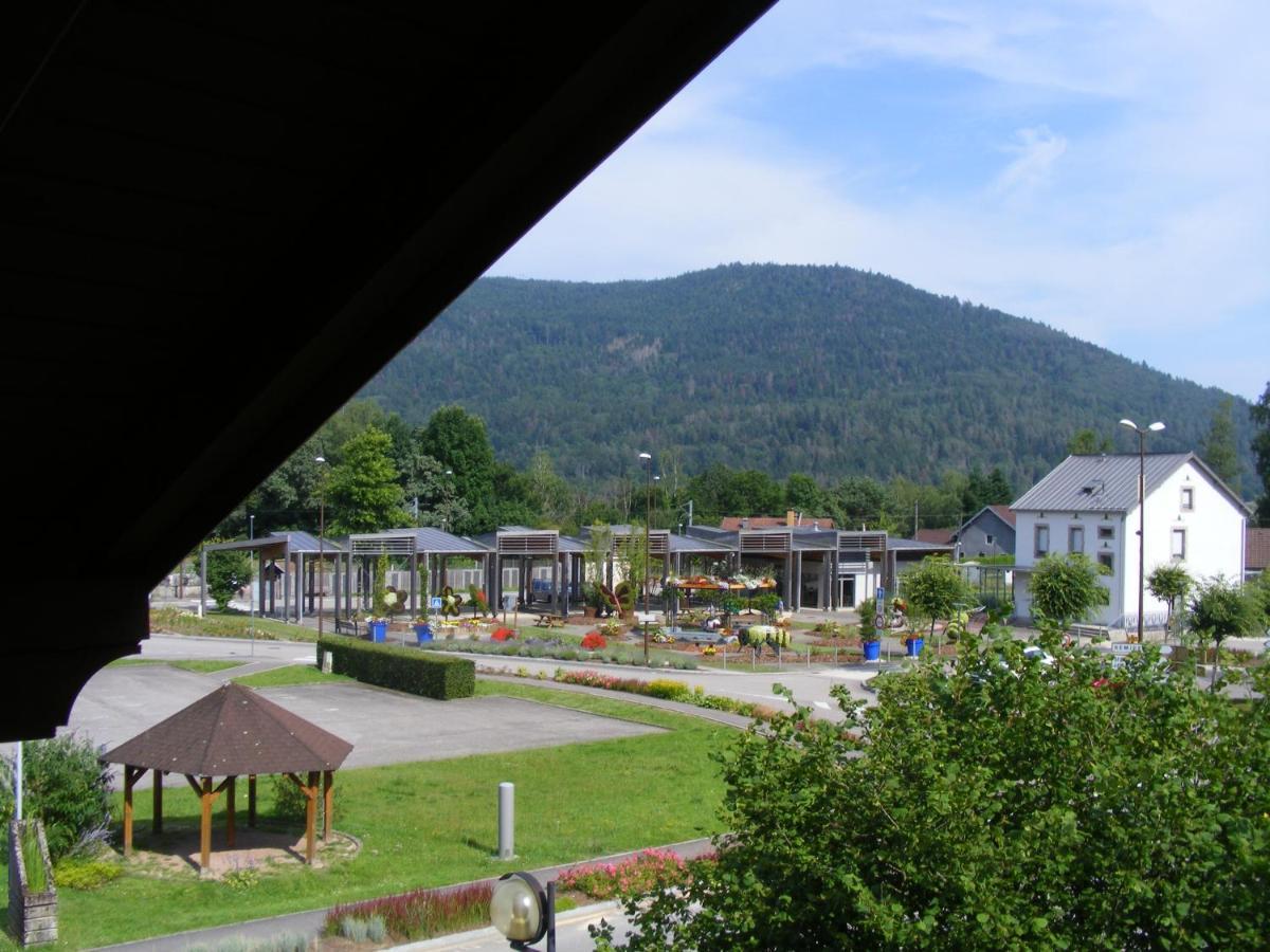 Le Chalet Saint-Nabord Luaran gambar